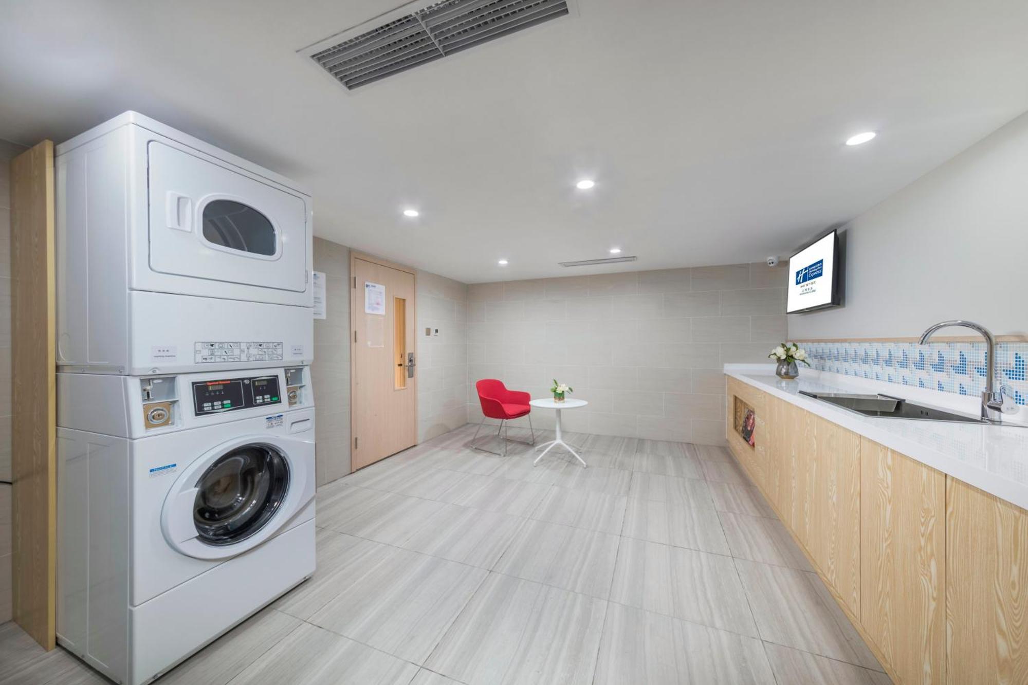 Holiday Inn Express Shanghai Gubei By Ihg Eksteriør bilde
